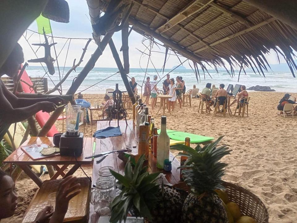 Surf And Skate Duli El Nido By Kiteclub Palawan Hostel Exterior foto